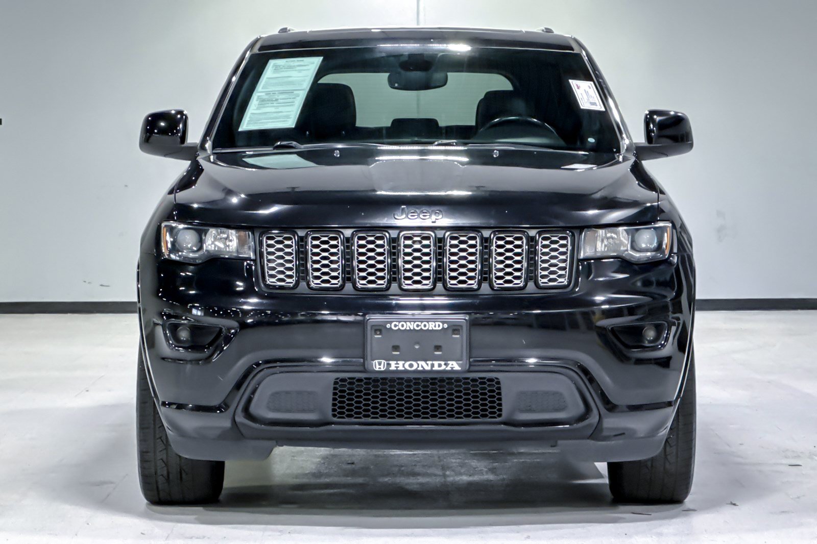 Used 2020 Jeep Grand Cherokee Altitude AWD/4WD image 6