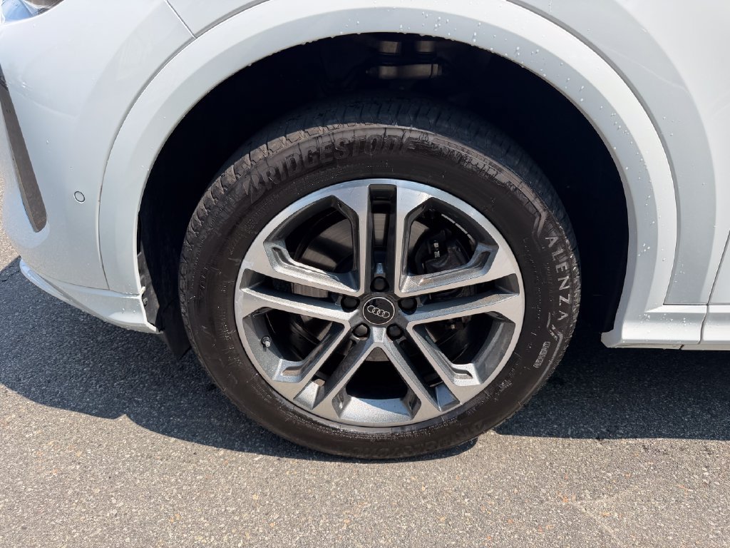 Certified 2025 Audi Q5 Premium w/ Convenience Package AWD/4WD image 10