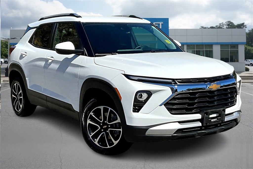 Used 2024 Chevrolet TrailBlazer LT w/ Convenience Package