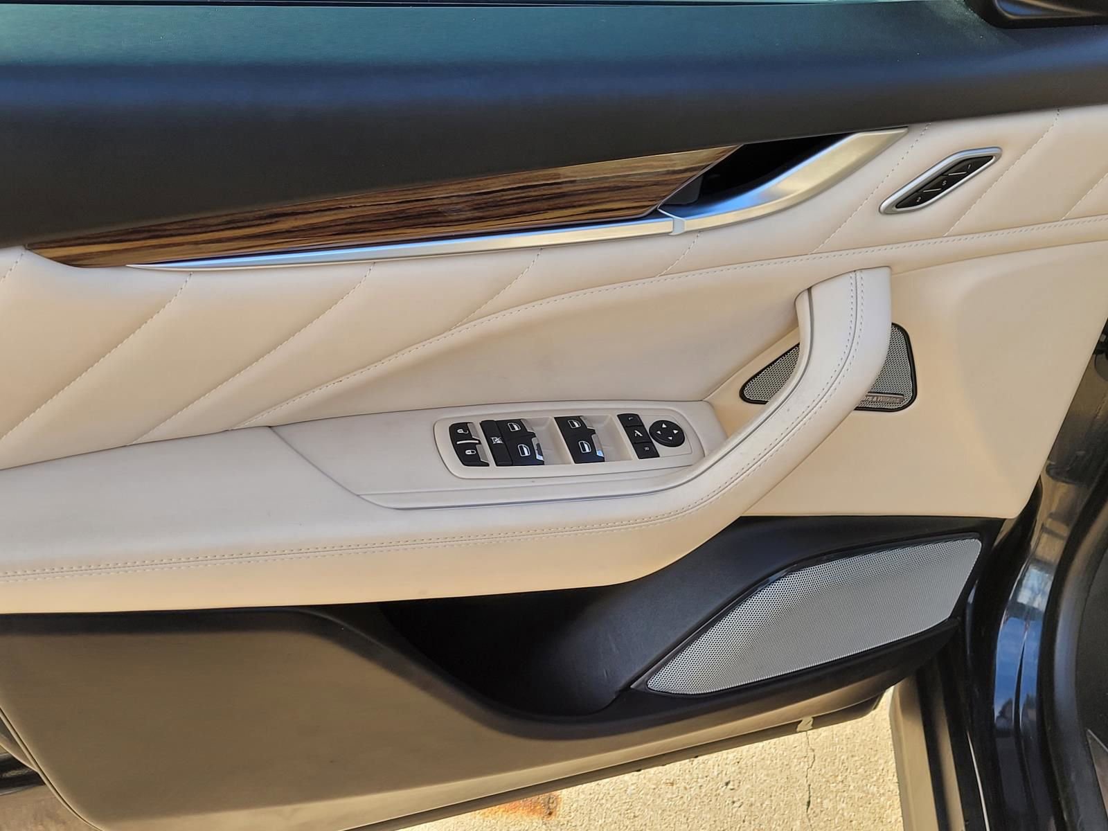 Used 2019 Maserati Levante GranLusso image 23