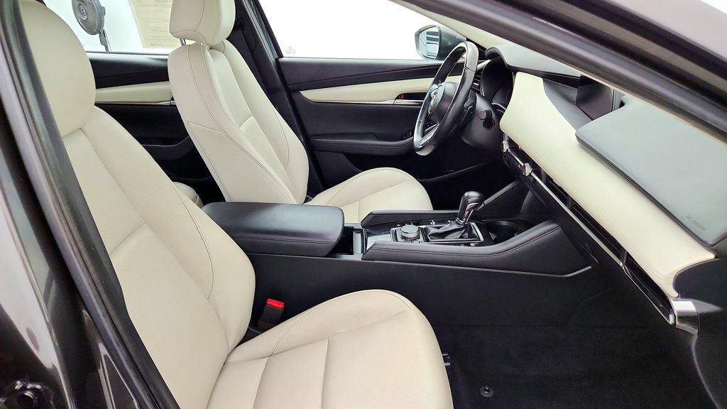 Used 2020 MAZDA MAZDA3 AWD Sedan w/ Premium Package image 24