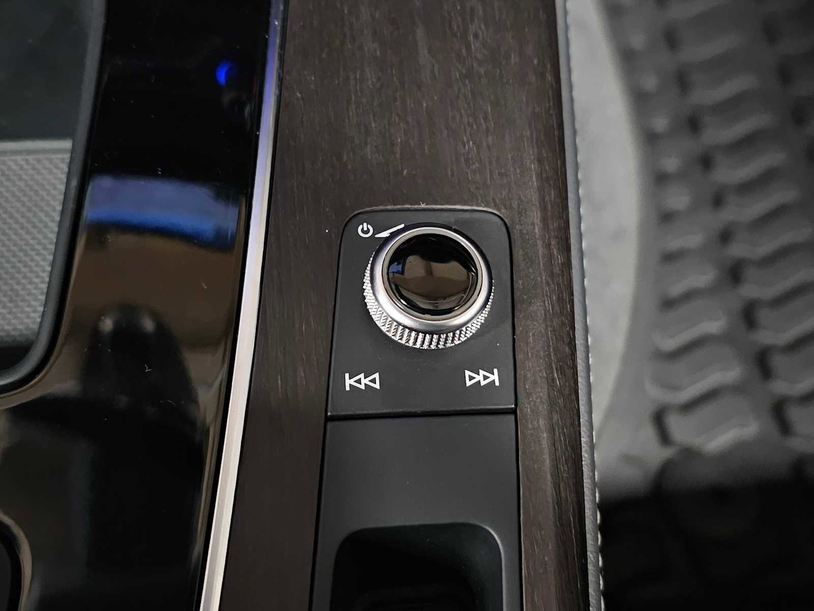 Used 2023 Audi Q5 2.0T Premium Plus w/ Premium Plus Package image 32