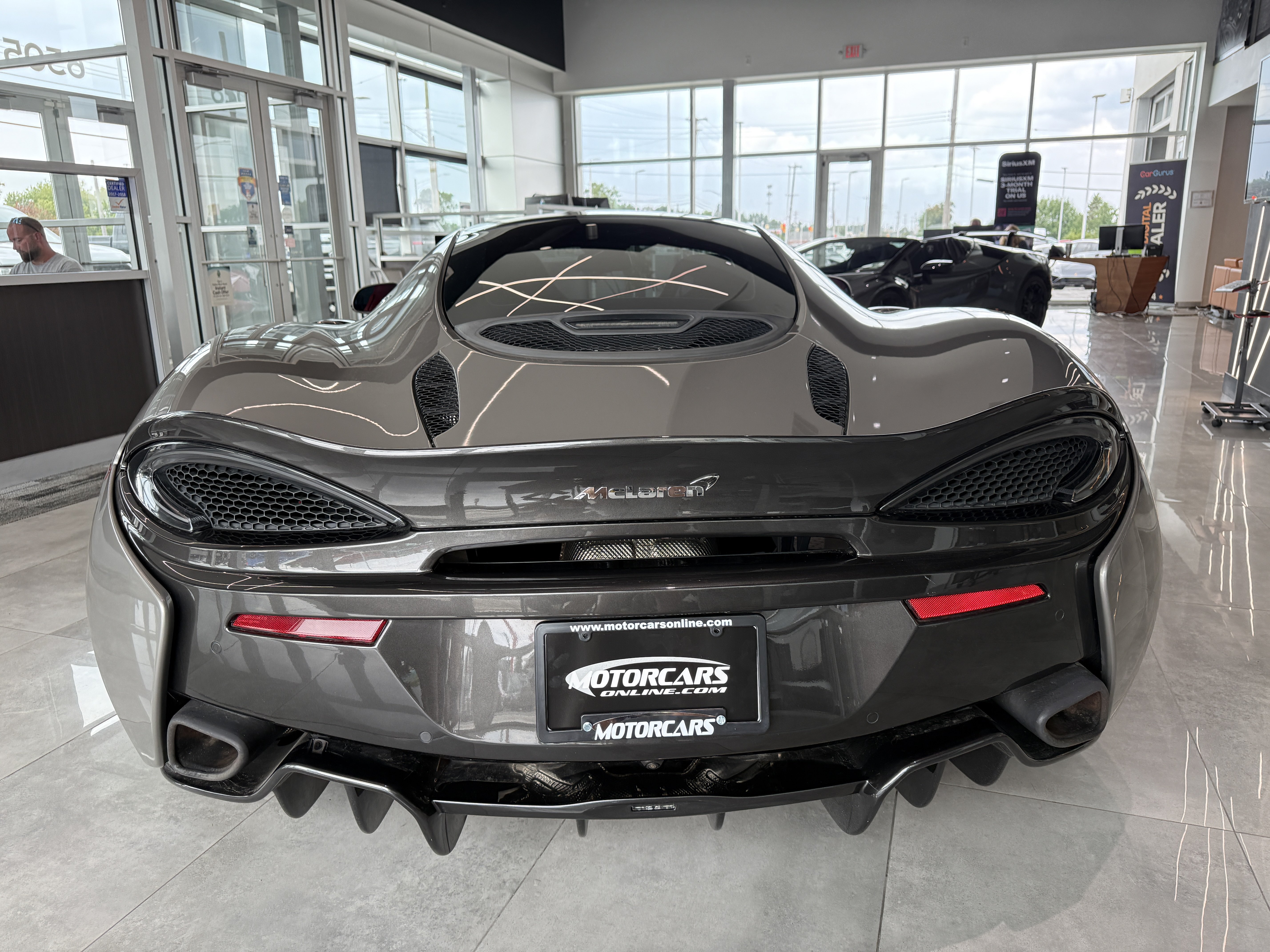 Used 2017 McLaren 570S RWD image 6