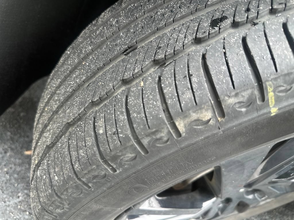 Certified 2024 Chevrolet Equinox LS w/ Sport Edition FWD image 13