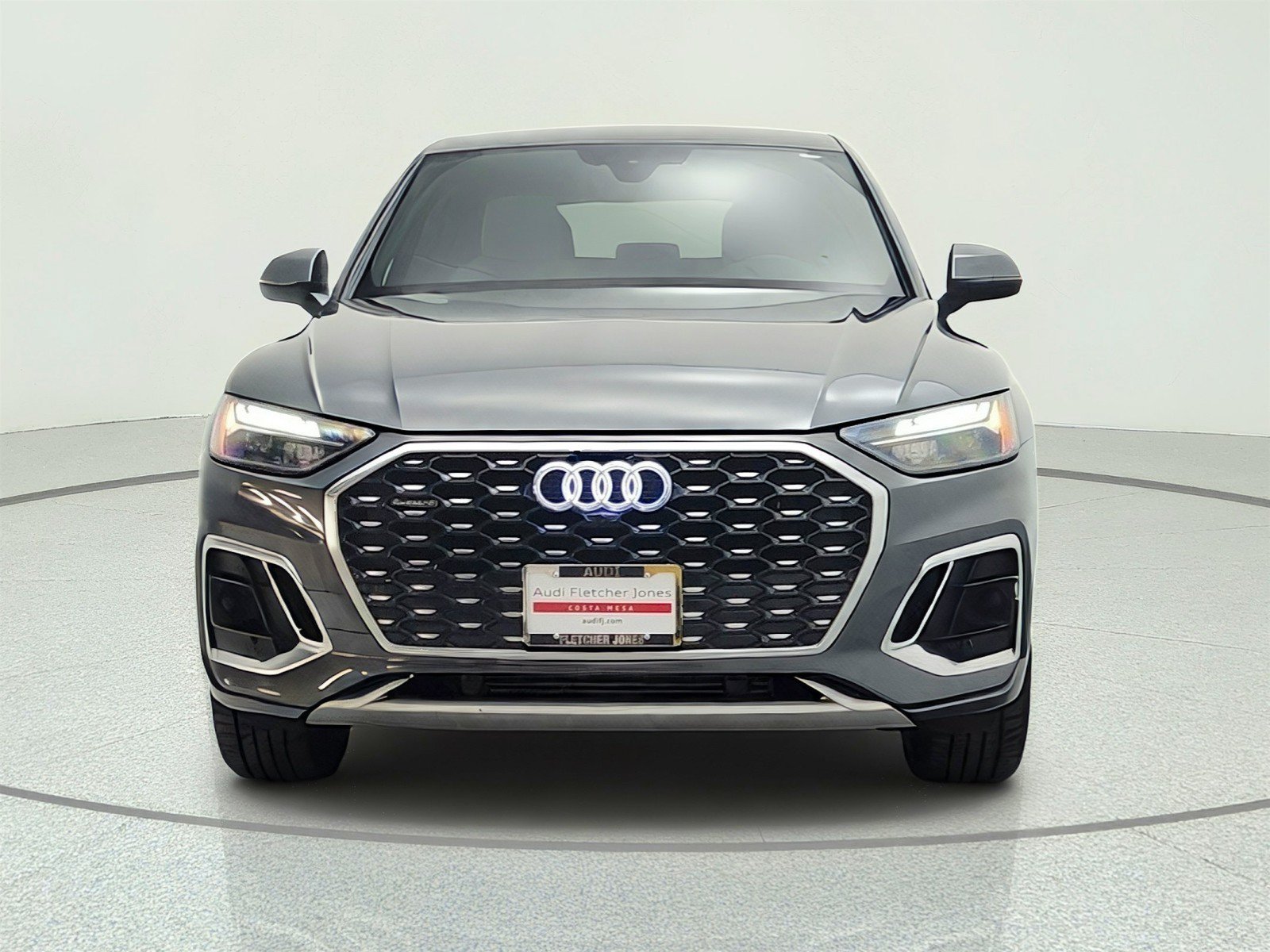 Used 2023 Audi Q5 2.0T Premium Plus w/ Premium Plus Package AWD/4WD image 2
