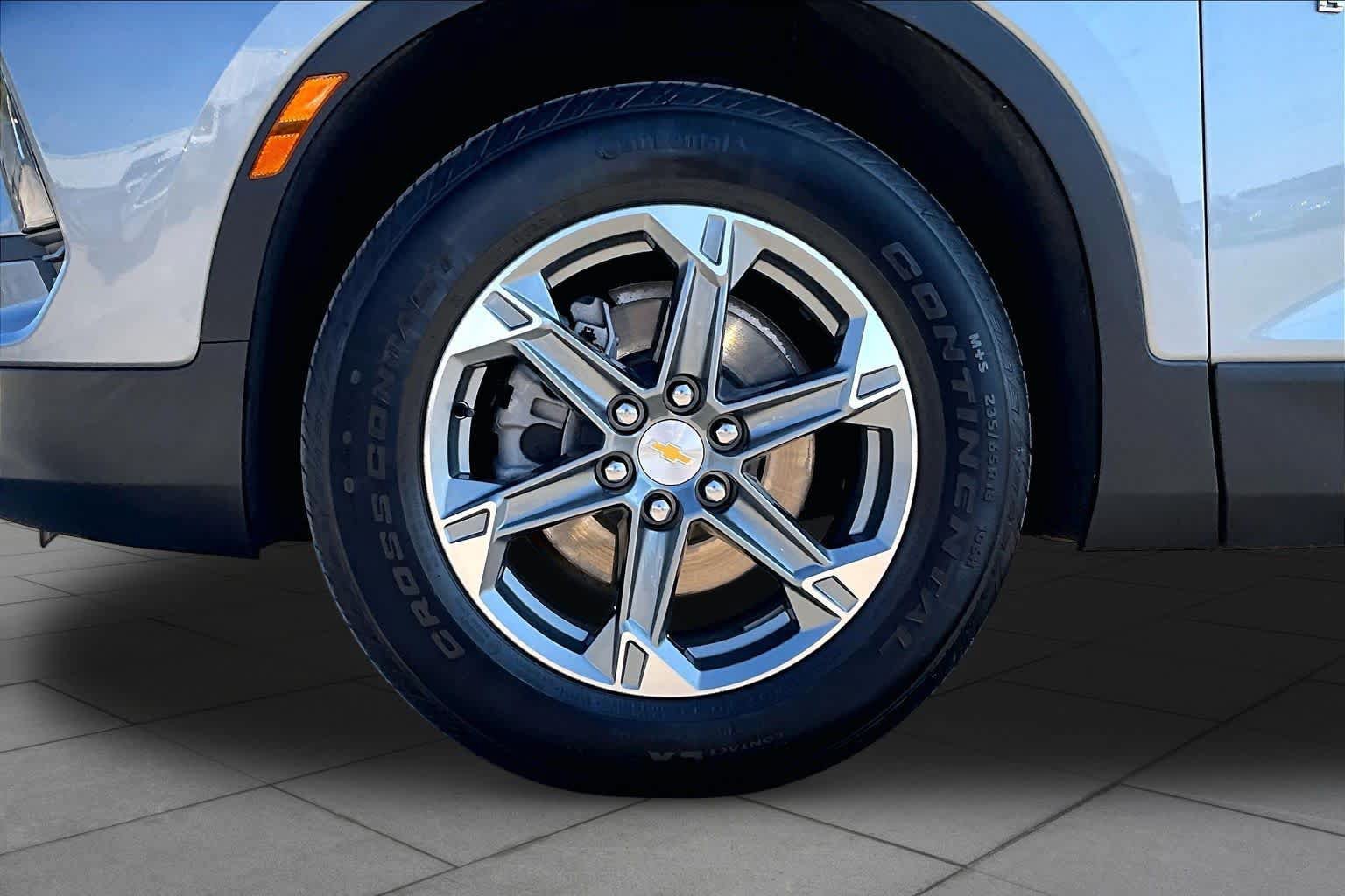 Certified 2024 Chevrolet Blazer LT w/ Convenience Package FWD image 11