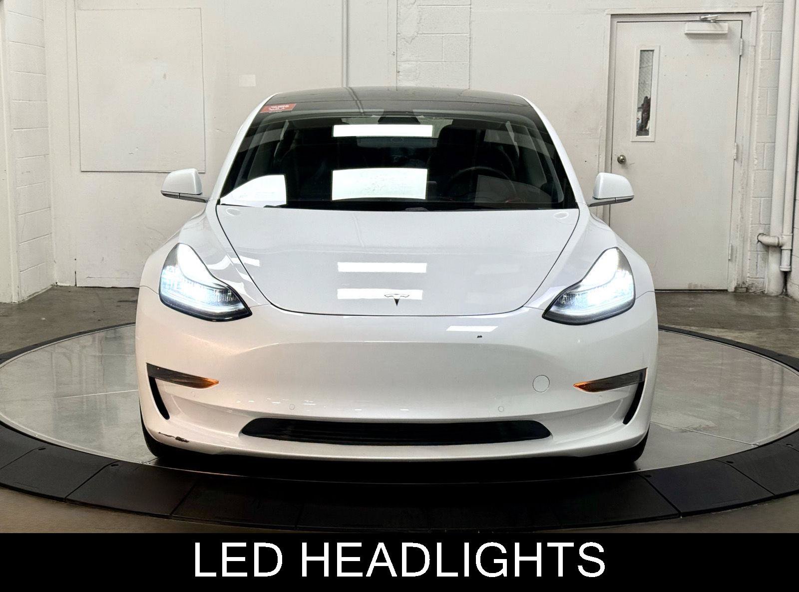 Used 2020 Tesla Model 3 Standard Range Plus RWD image 3