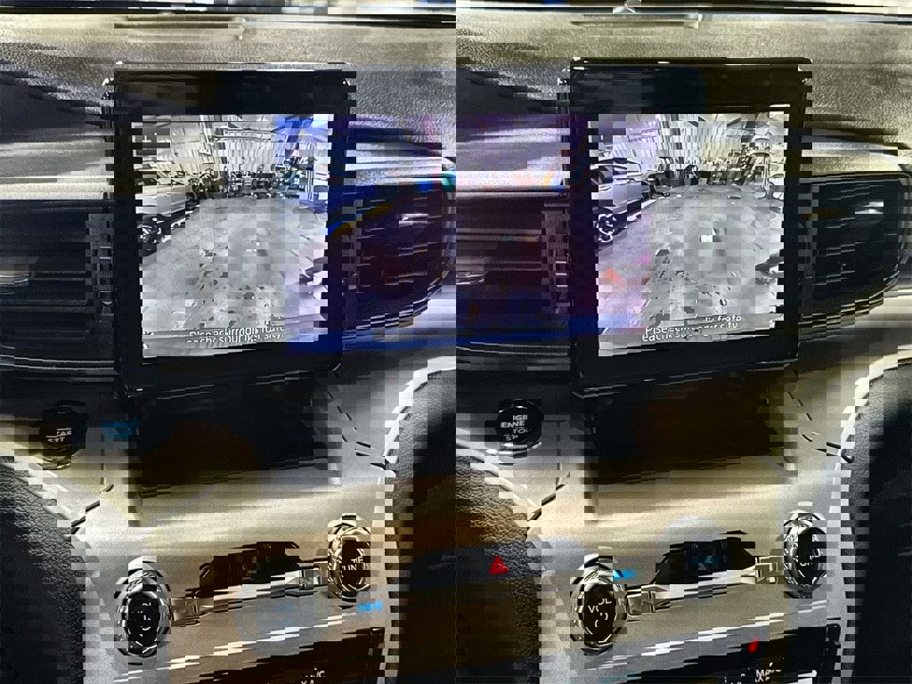 Used 2022 Ford Explorer XLT image 20