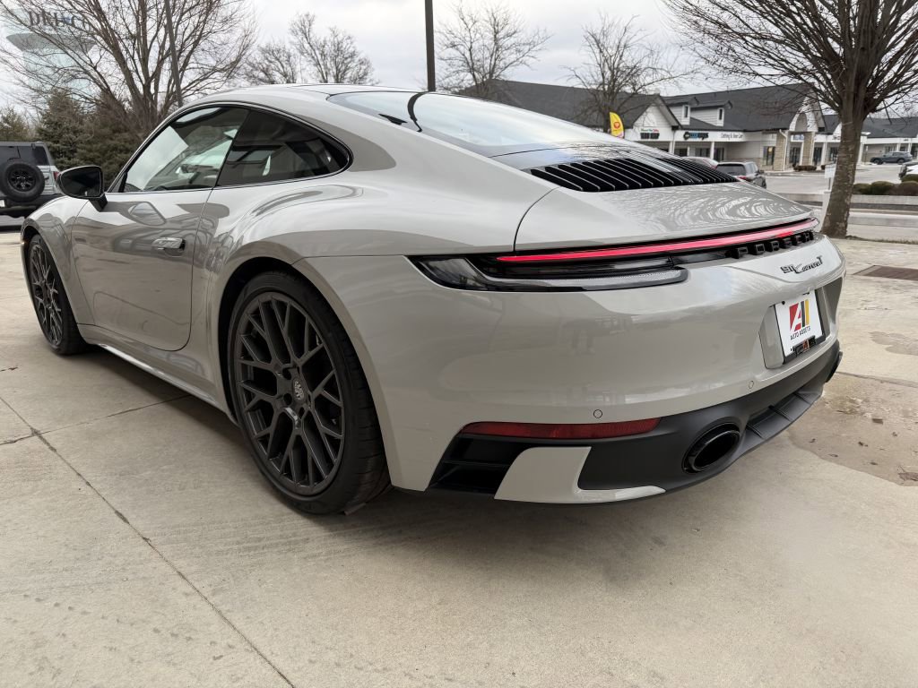 Used 2023 Porsche 911 Carrera T image 7