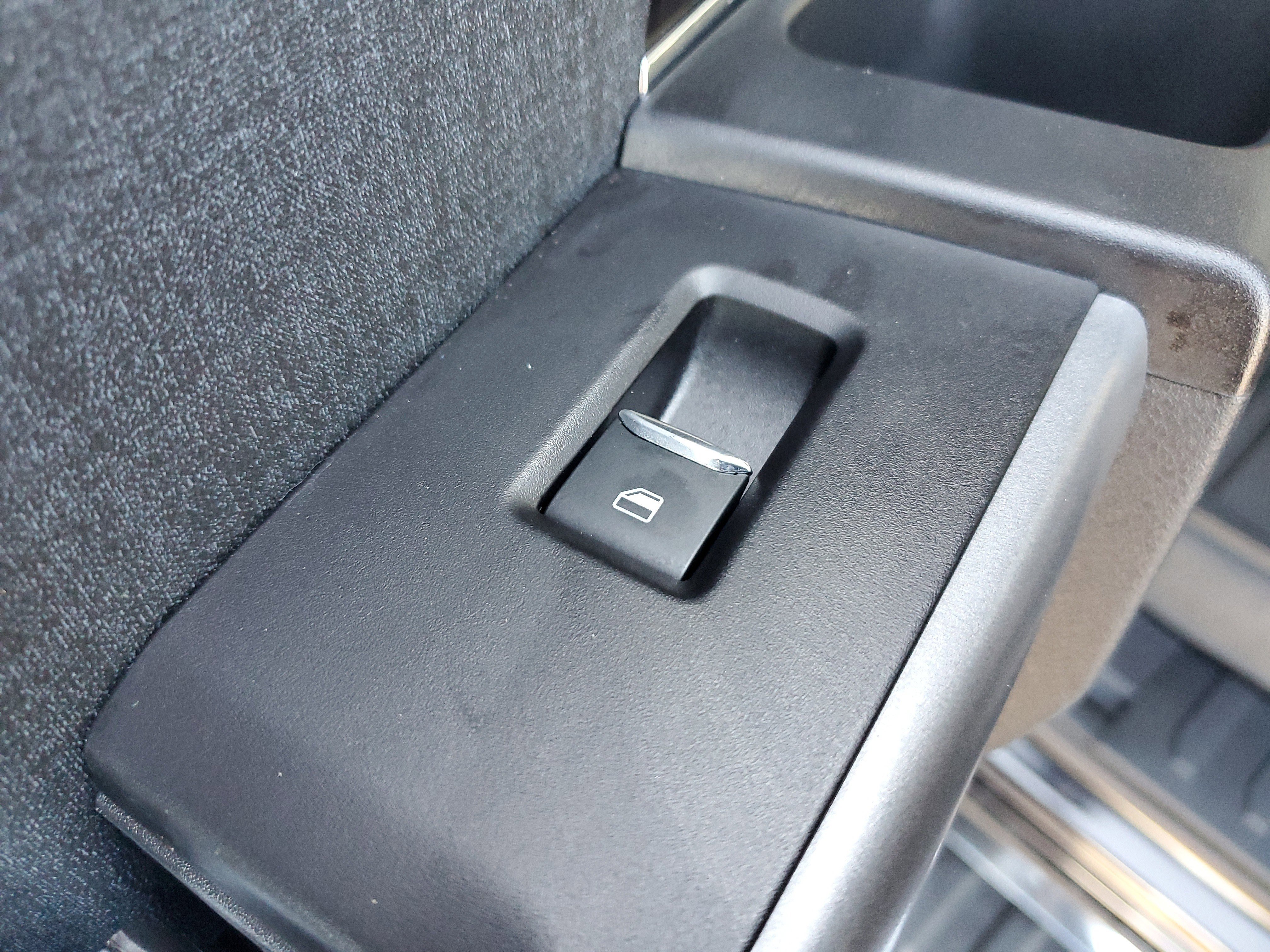 Used 2023 Ford F150 Lariat w/ FX4 Off-Road Package image 14