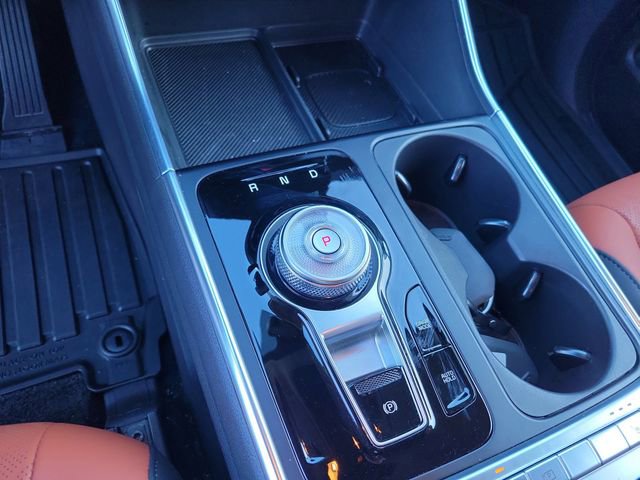 Used 2026 Kia Carnival EX image 26