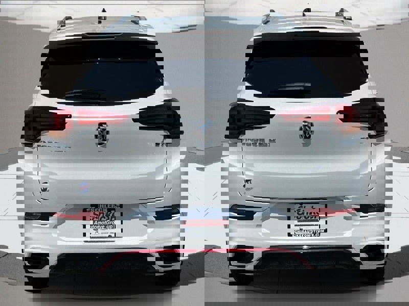 Used 2022 Buick Encore GX Preferred w/ Sport Touring Package image 4