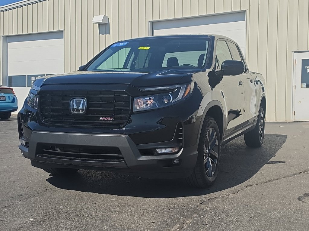 Used 2023 Honda Ridgeline Sport image 3