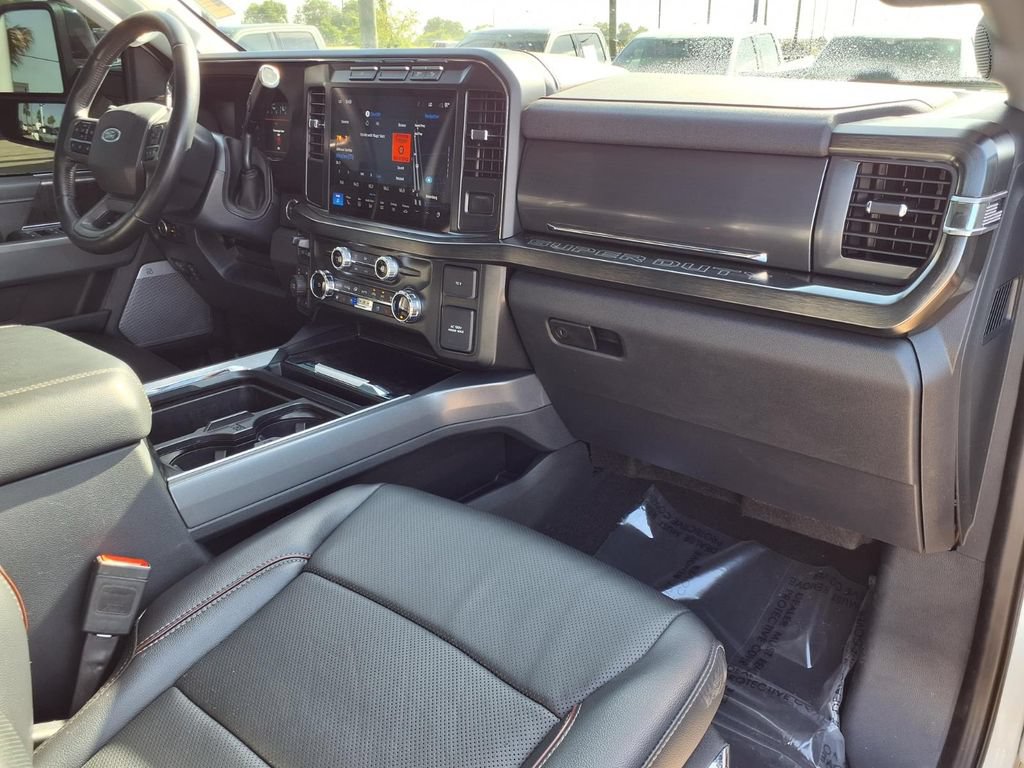 Used 2024 Ford F250 Lariat w/ Sport Appearance Package AWD/4WD image 30