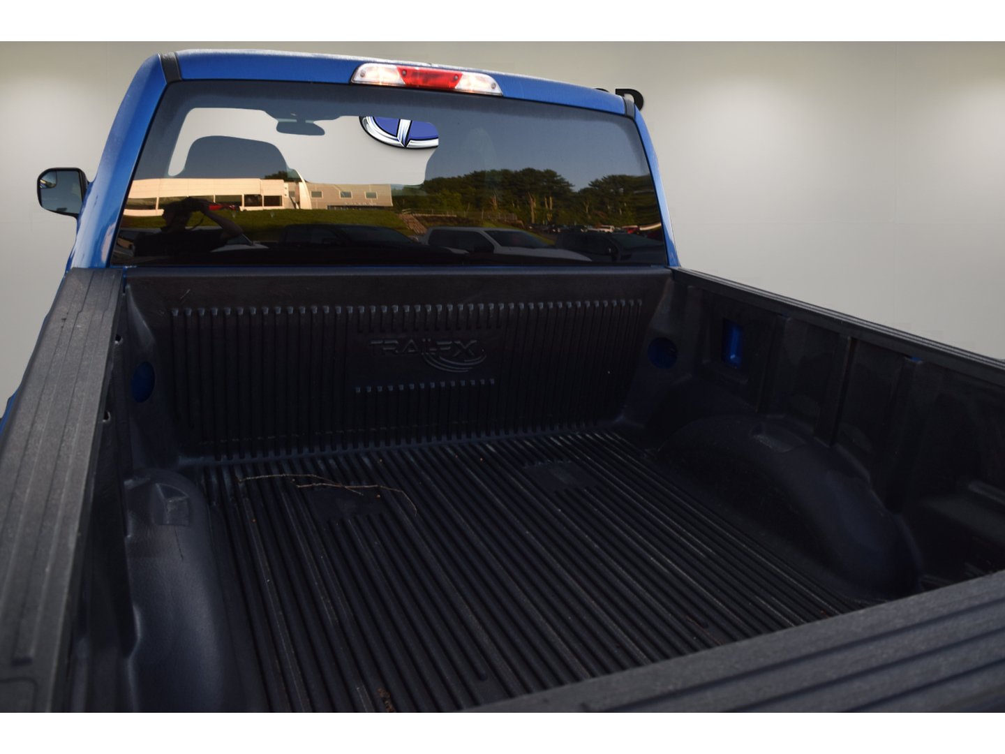 Used 2017 Ford F150 XLT AWD/4WD image 5