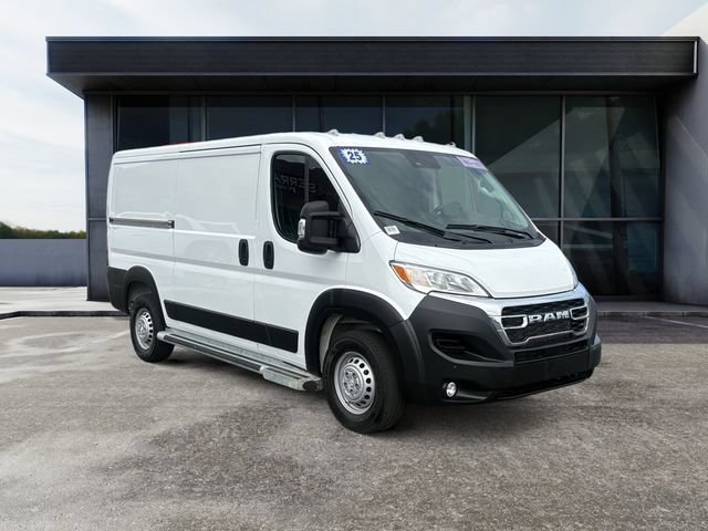 Used 2025 RAM ProMaster 2500 w/ U-Haul Equipment Group FWD image 7
