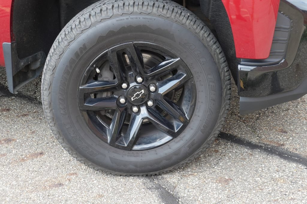 Used 2019 Chevrolet Silverado 1500 Custom Trail Boss w/ Custom Convenience Package AWD/4WD image 7