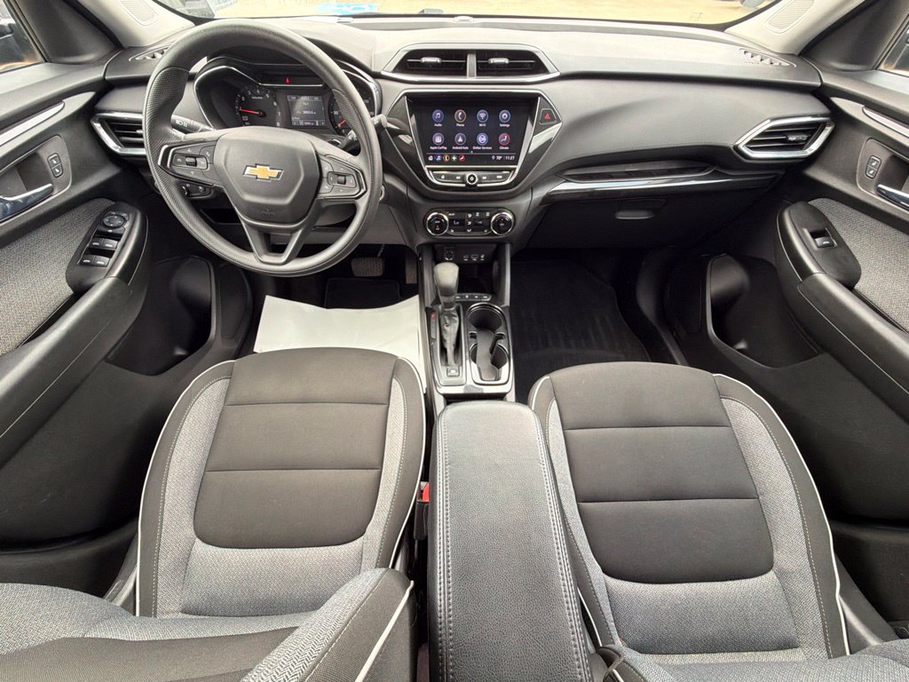 Used 2022 Chevrolet TrailBlazer LT w/ Convenience Package AWD/4WD image 23