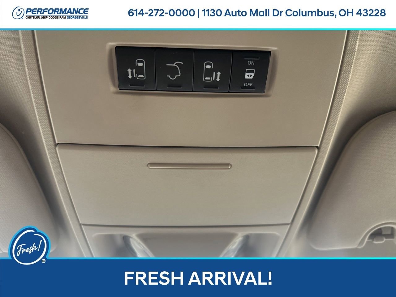 Used 2014 Dodge Grand Caravan SXT image 19