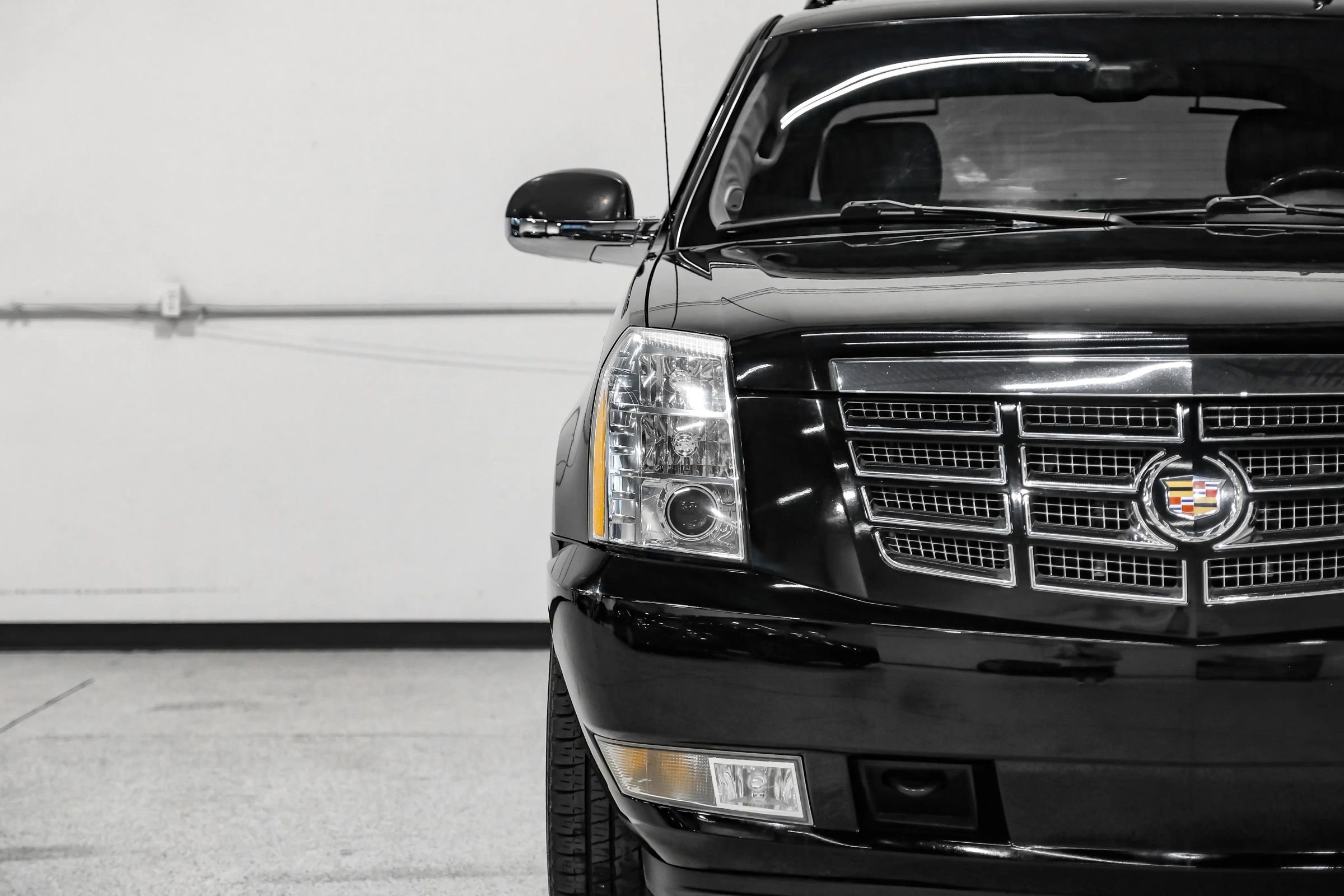 Used 2013 Cadillac Escalade EXT Premium AWD/4WD image 47