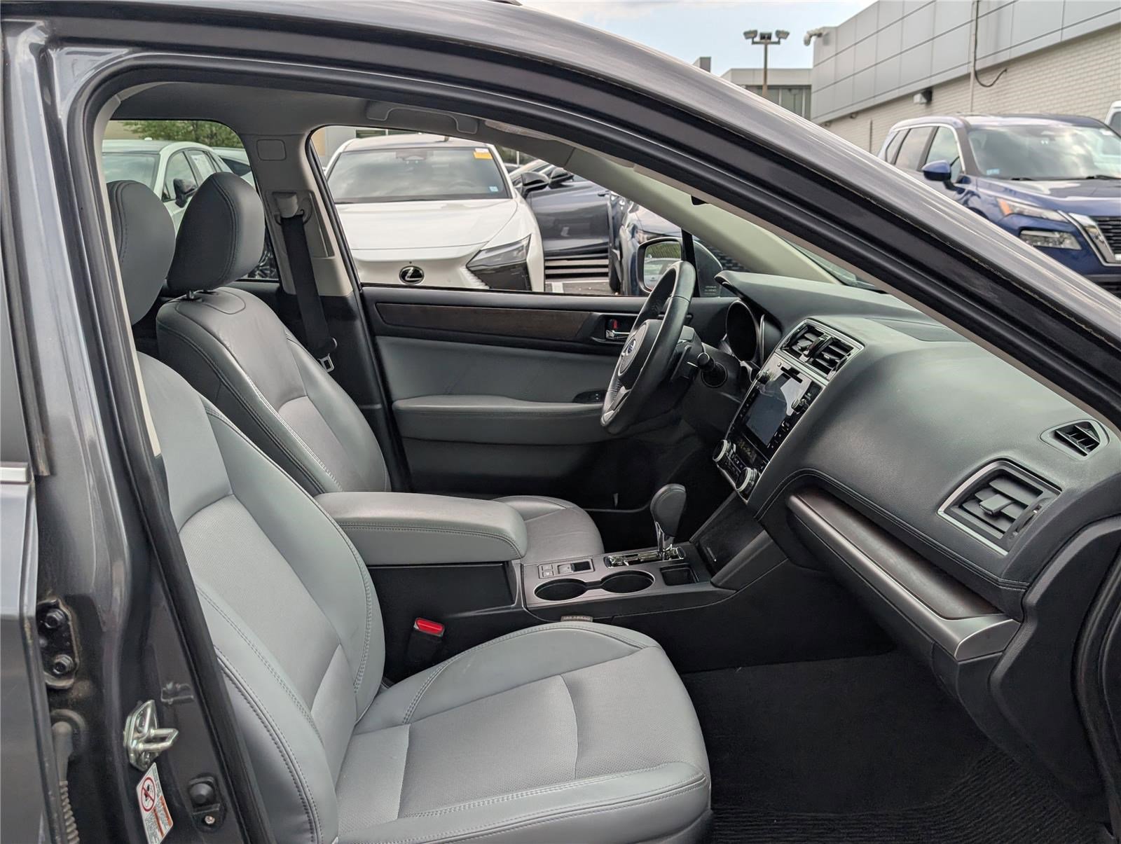 Used 2018 Subaru Outback 2.5i Limited AWD/4WD image 10