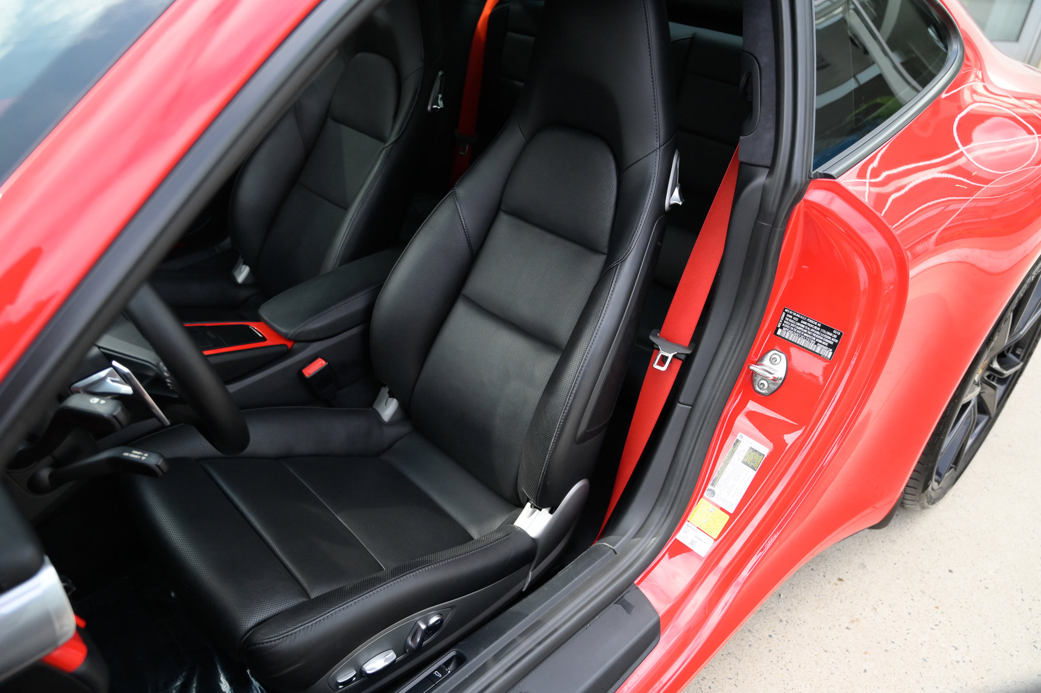 Used 2018 Porsche 911 Carrera S image 19