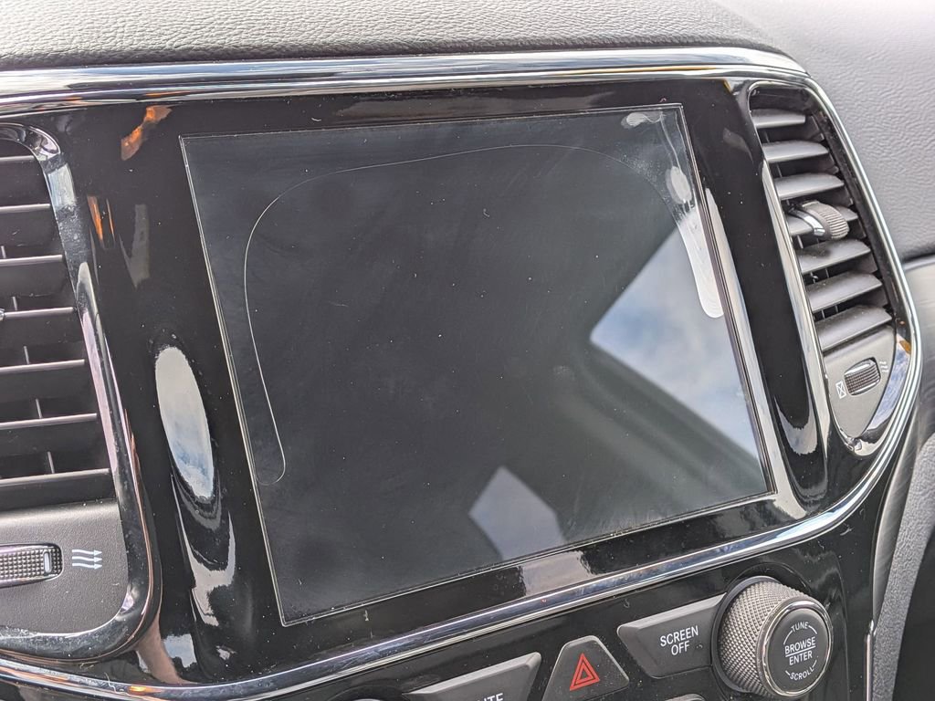 Used 2020 Jeep Grand Cherokee Altitude image 25