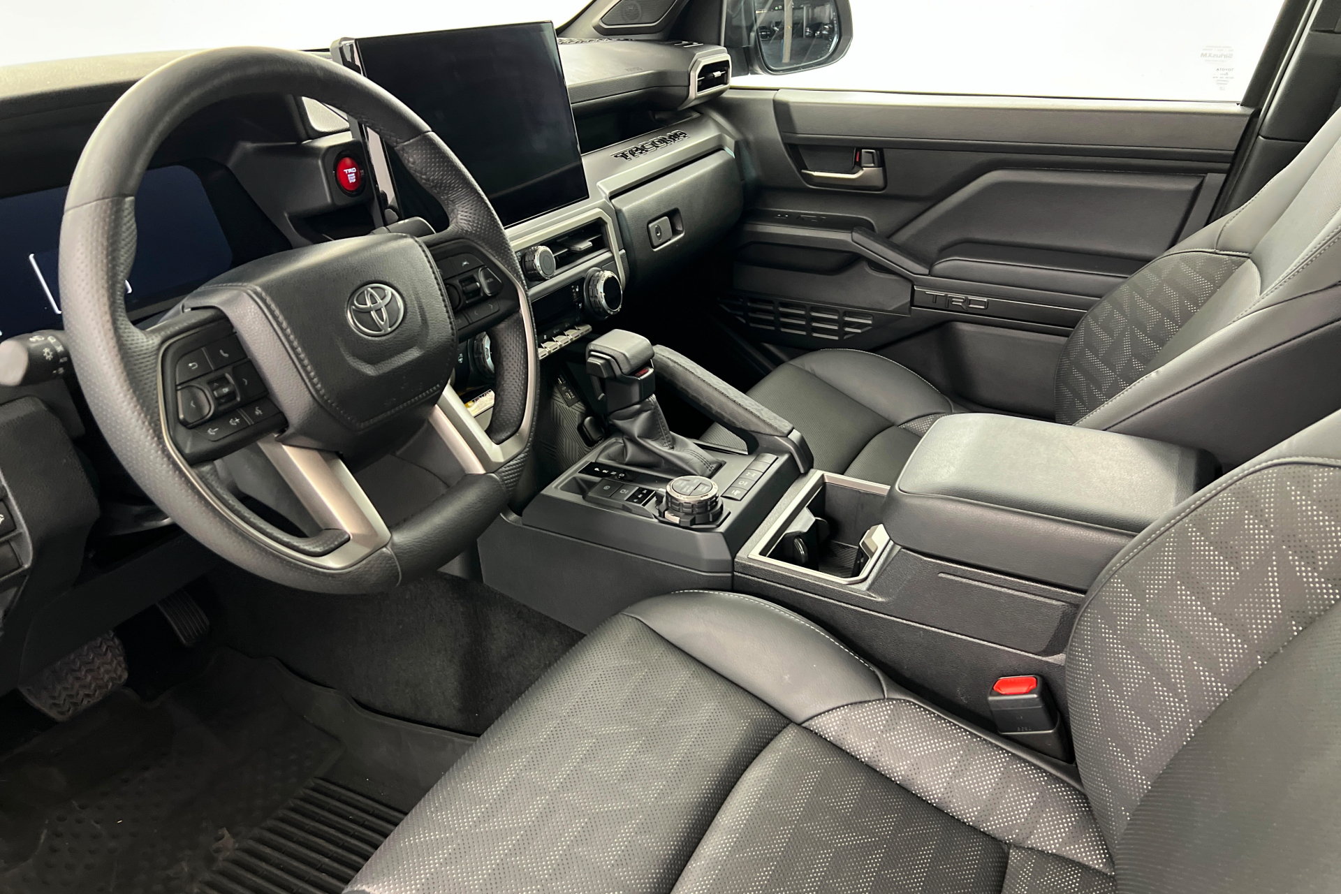 Used 2024 Toyota Tacoma TRD Off-Road AWD/4WD image 16