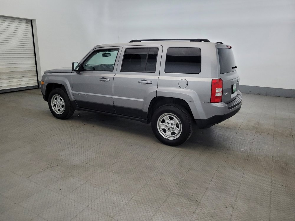 Used 2016 Jeep Patriot Sport w/ Power Value Group AWD/4WD image 3