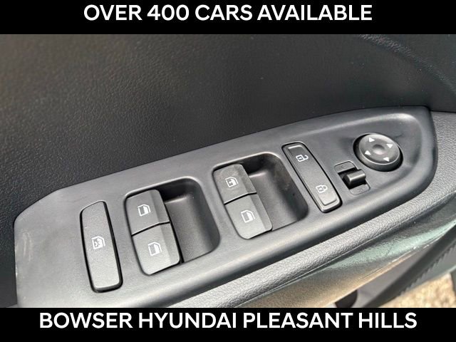 New 2026 Hyundai Venue SE image 6