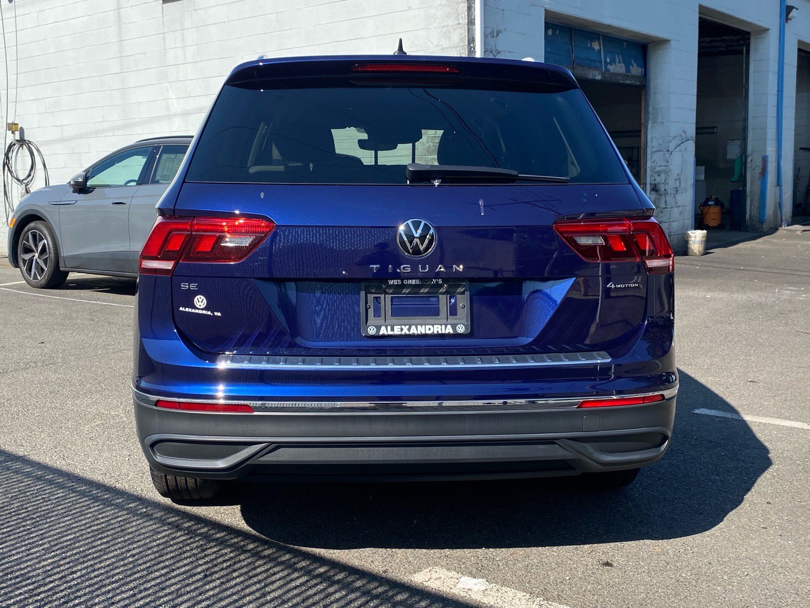 Certified 2023 Volkswagen Tiguan SE AWD/4WD image 4