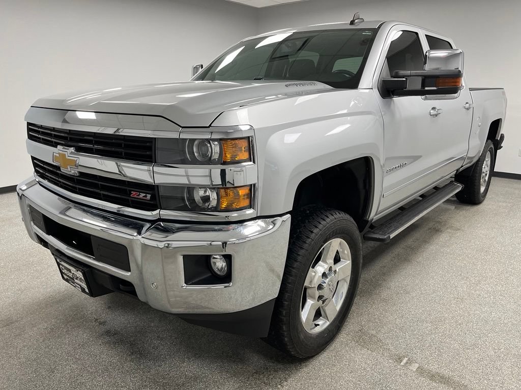 Used 2016 Chevrolet Silverado 2500 LTZ w/ Duramax Plus Package AWD/4WD image 4