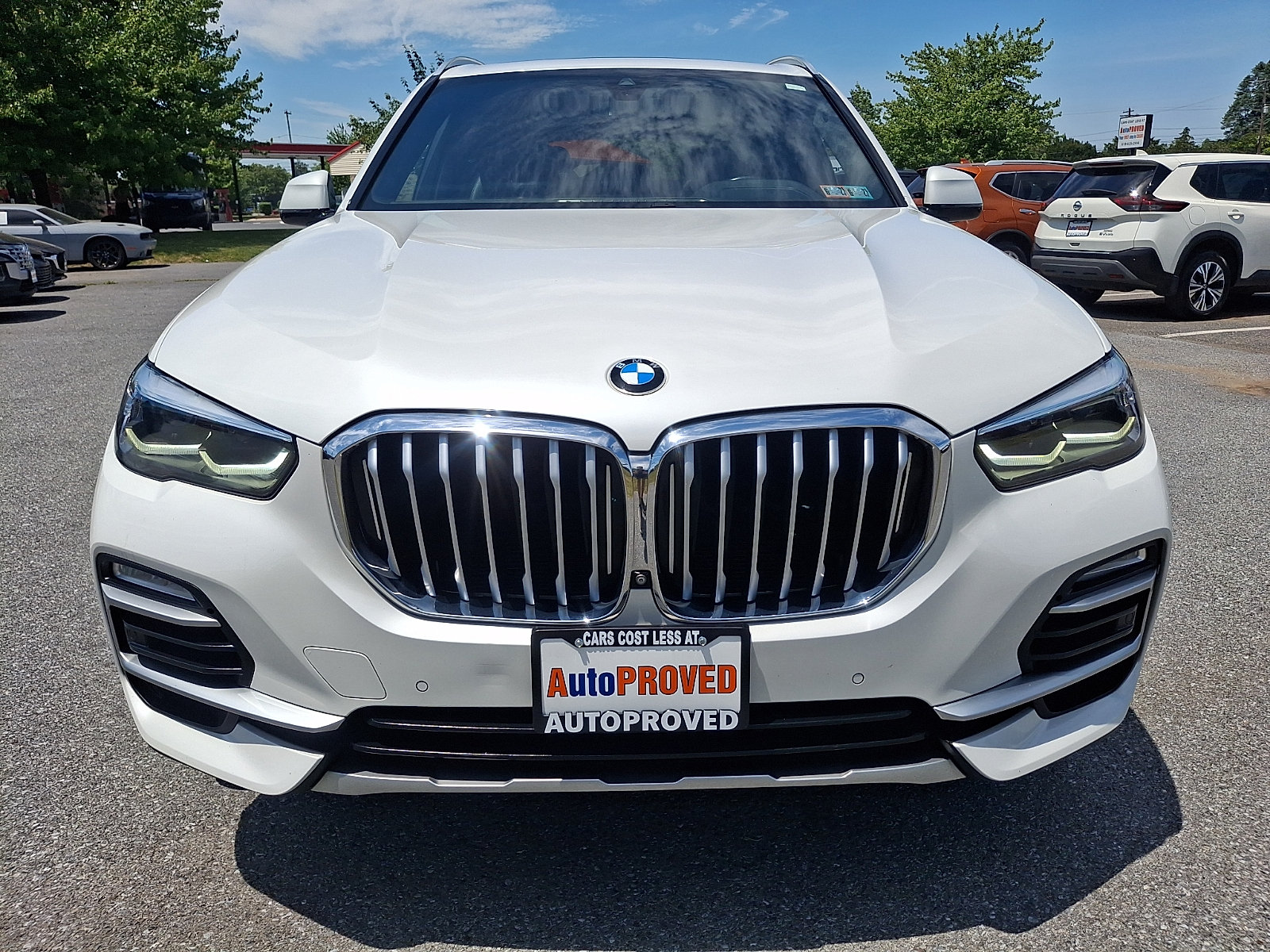Used 2019 BMW X5 xDrive40i w/ Convenience Package AWD/4WD image 2