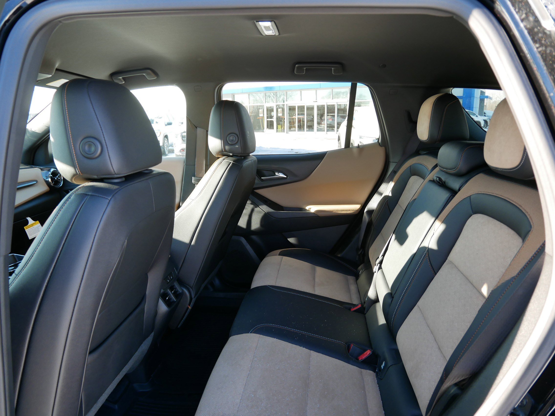 New 2026 Chevrolet Equinox ACTIV w/ Convenience Package III image 11