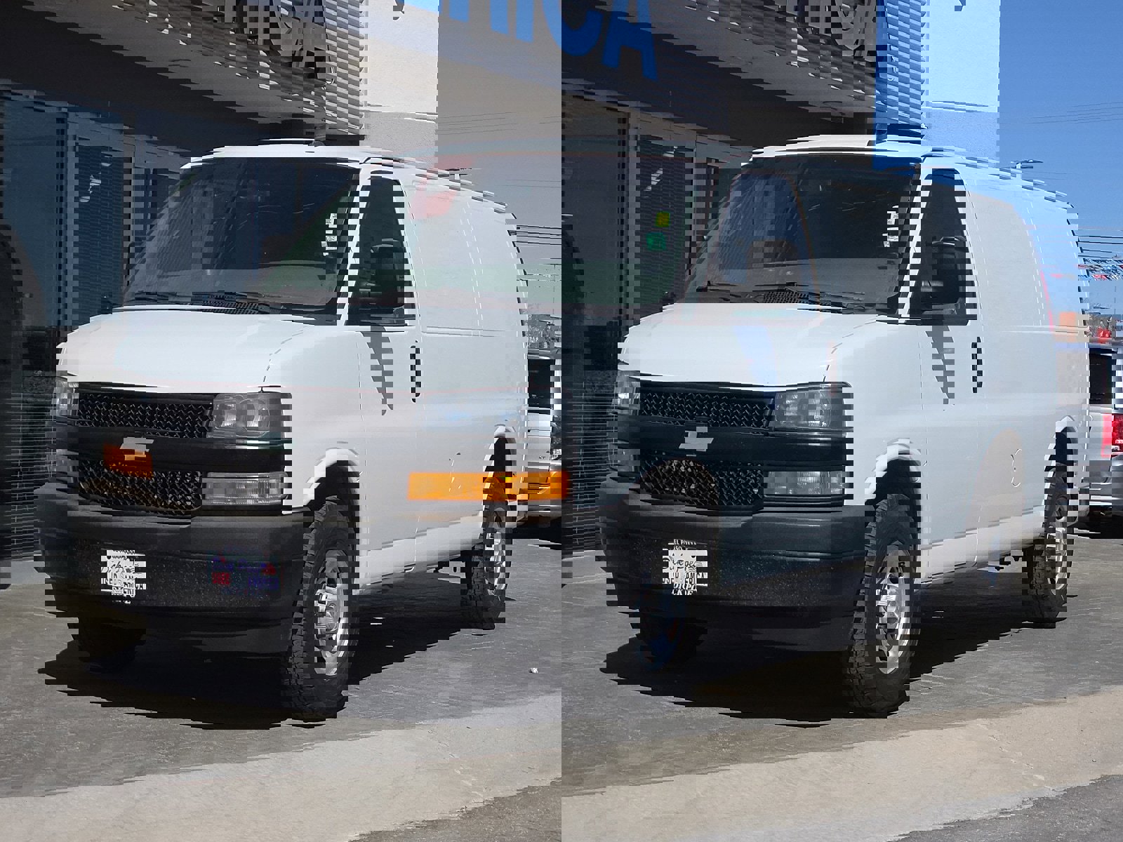 Used 2019 Chevrolet Express 2500 w/ Driver Convenience Package image 2