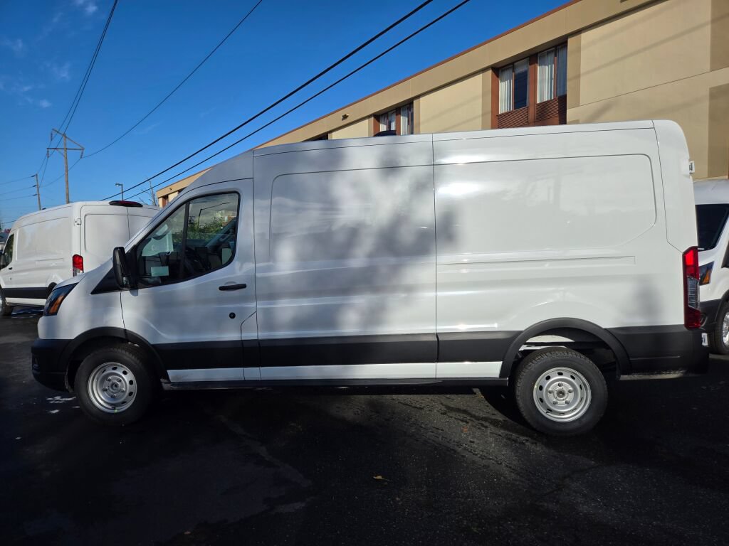 New 2026 Ford Transit 250 148 Medium Roof RWD image 8