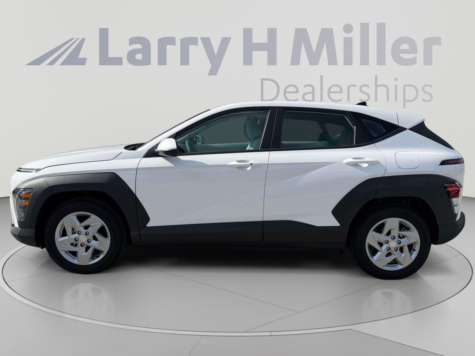 New 2027 Hyundai Kona SE FWD image 5