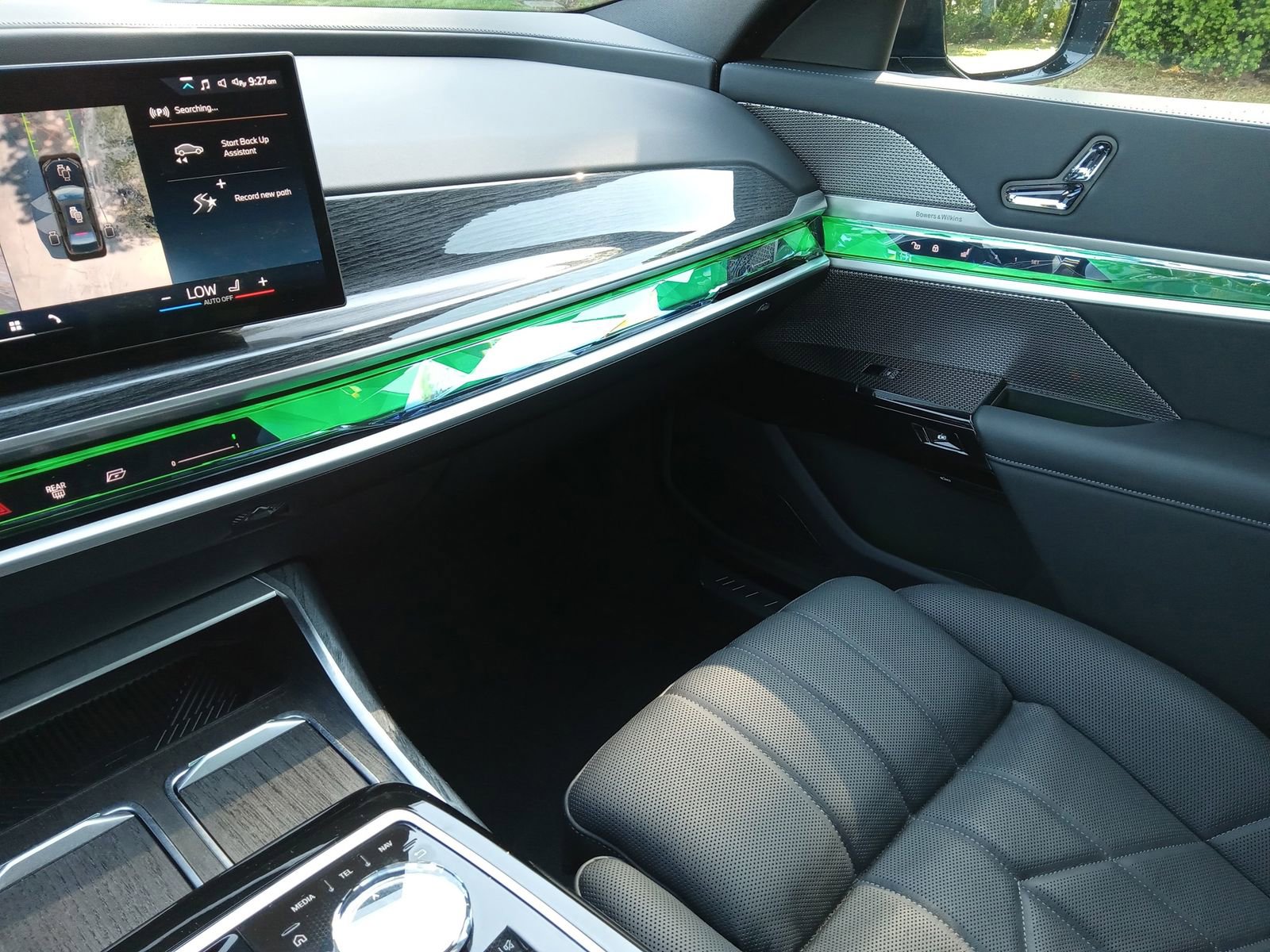 Used 2026 BMW 740i xDrive AWD/4WD image 17