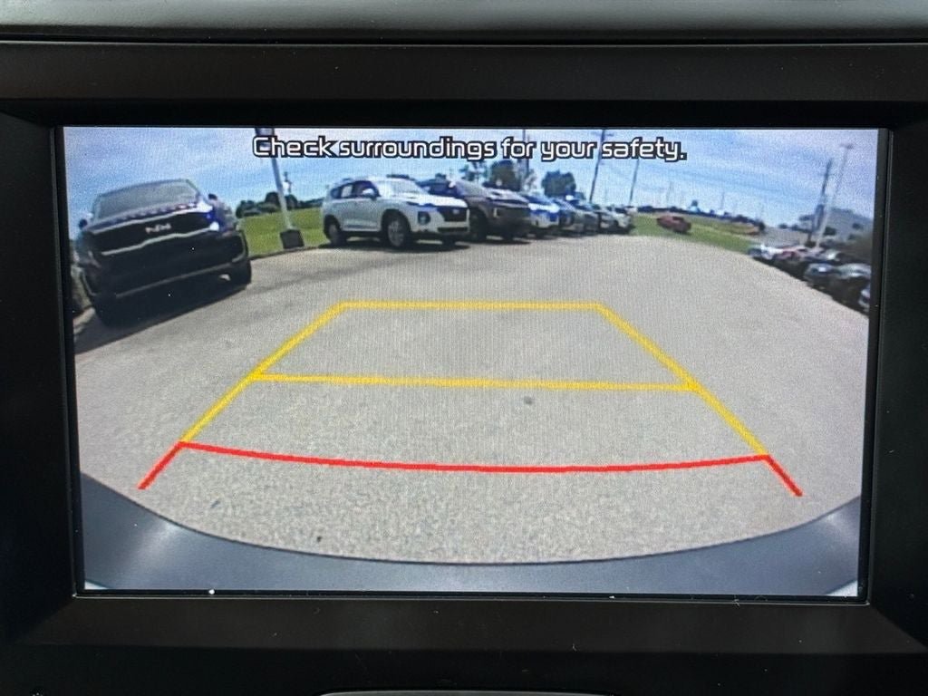 Used 2020 Kia Soul LX FWD image 28
