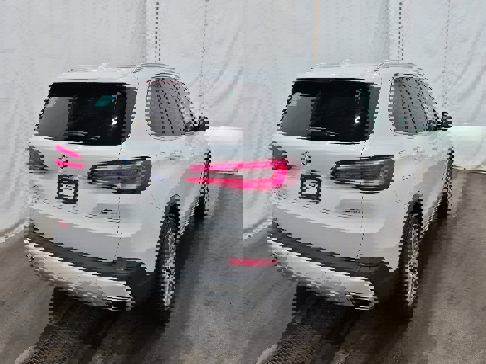 Used 2022 BMW X5 xDrive40i image 3