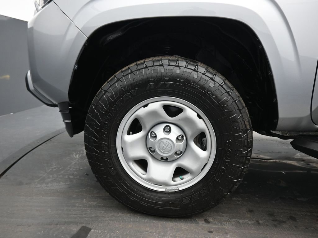 Used 2020 Toyota Tacoma SR w/ SR Convenience Package RWD image 54