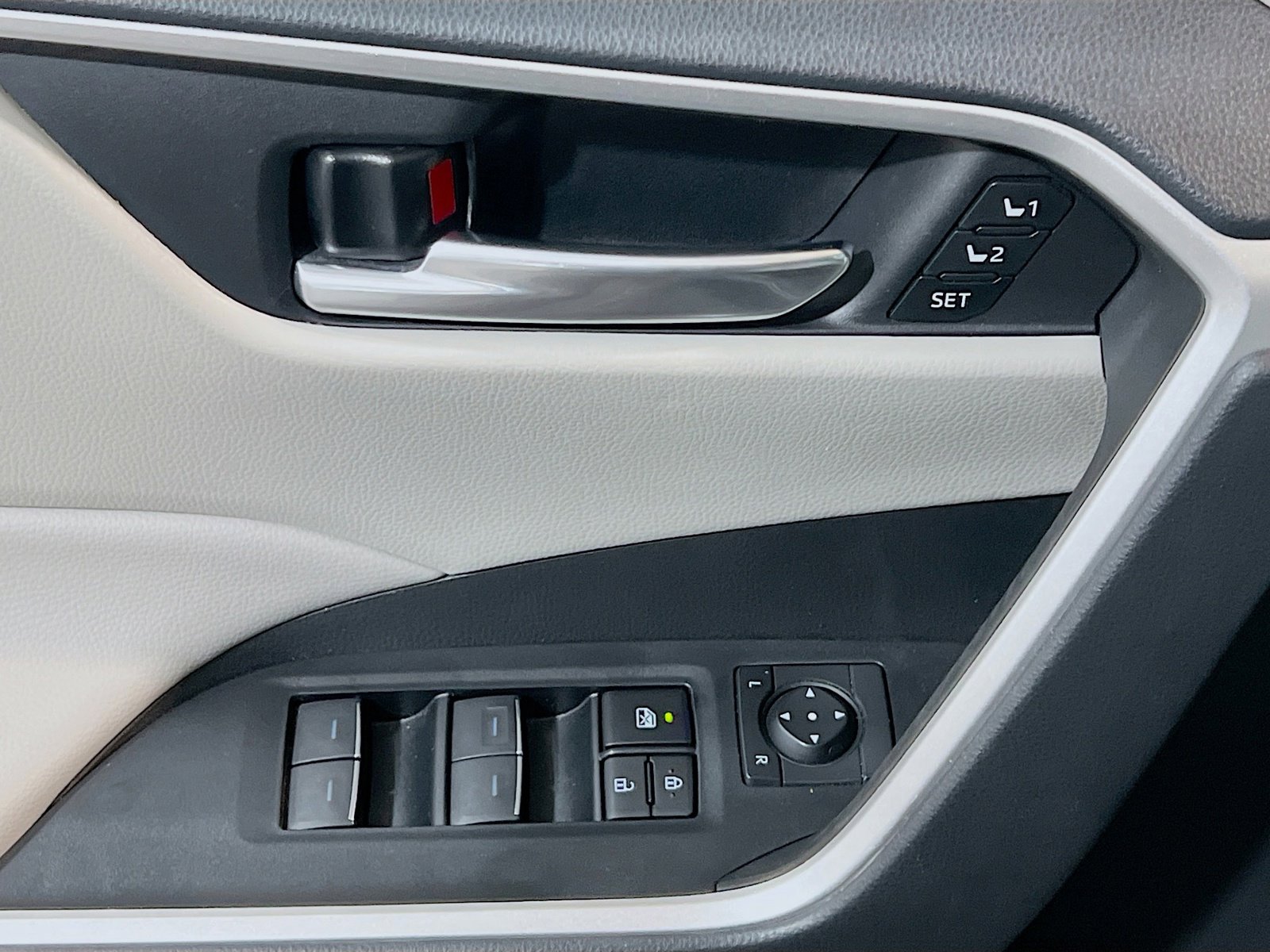 Used 2024 Toyota RAV4 XLE Premium w/ Weather Package image 13