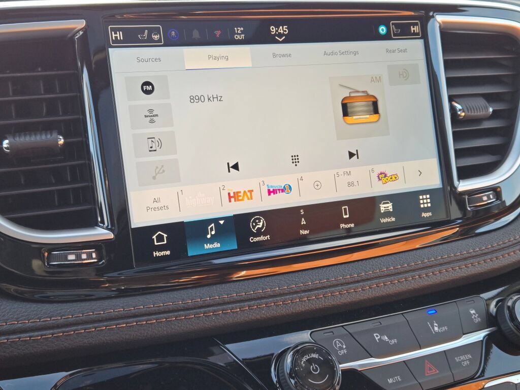 New 2026 Chrysler Pacifica Pinnacle AWD/4WD image 24