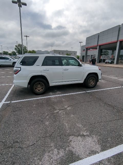 Used 2023 Toyota 4Runner Limited AWD/4WD image 12