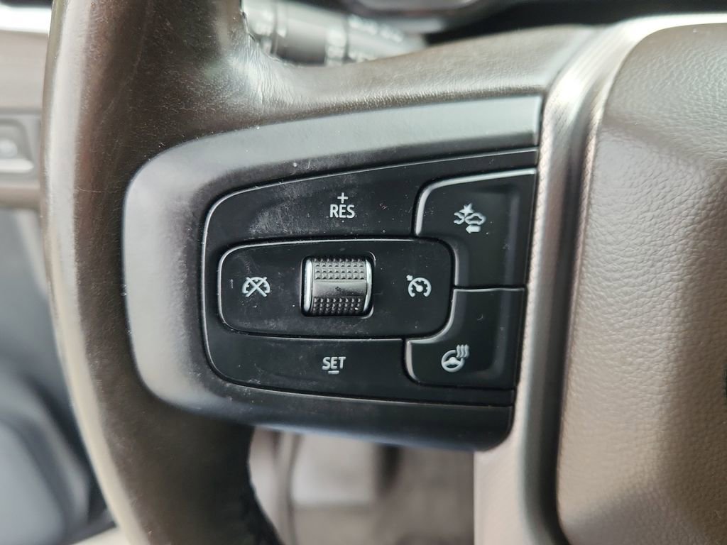 Used 2021 GMC Yukon Denali w/ Denali Premium Package image 24