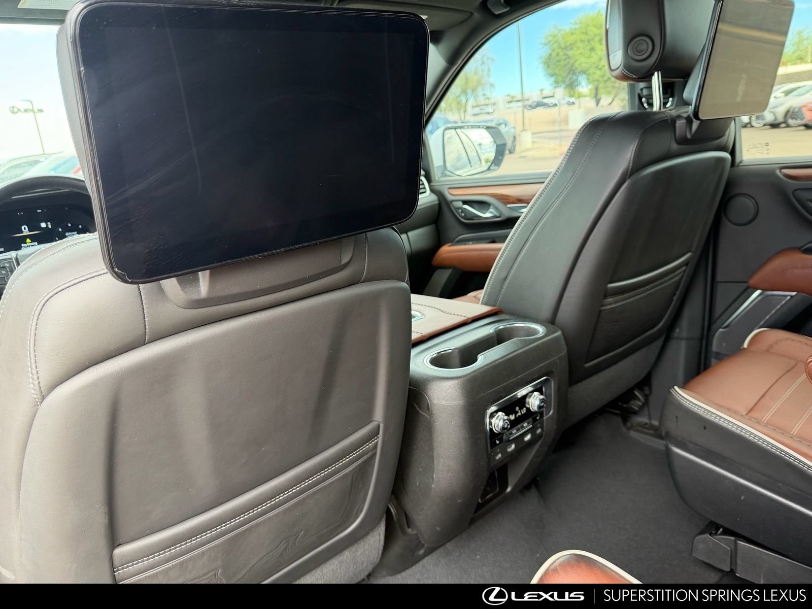 Used 2023 GMC Yukon Denali Ultimate AWD/4WD image 21