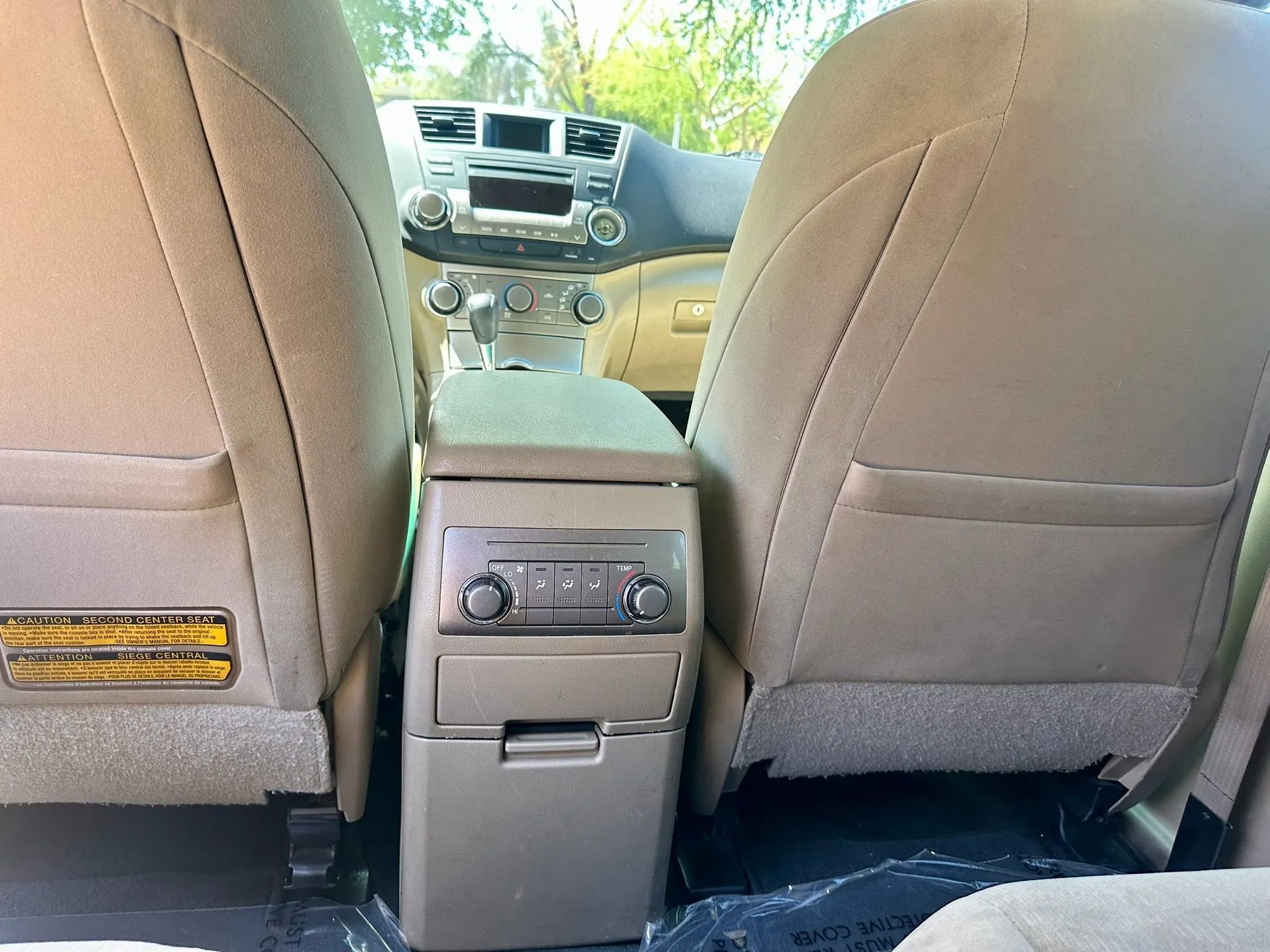 Used 2012 Toyota Highlander FWD w/ Tech Pkg image 15