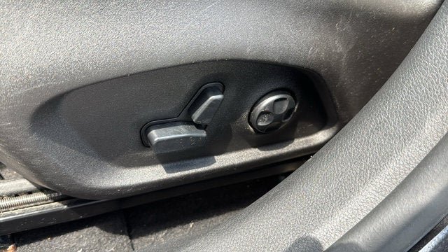 Used 2016 Jeep Renegade Latitude AWD/4WD image 14
