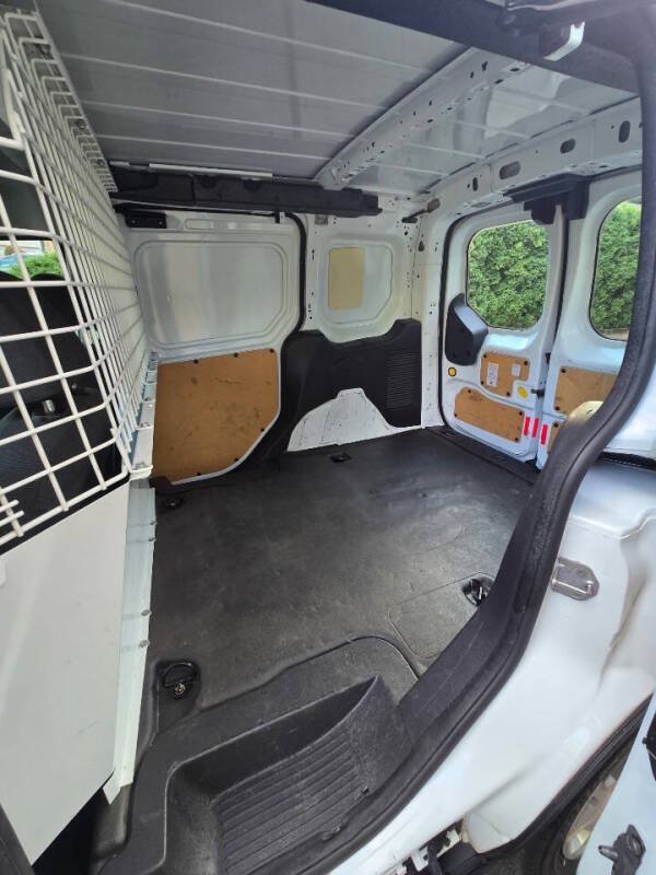 Used 2016 Ford Transit Connect XL FWD image 22
