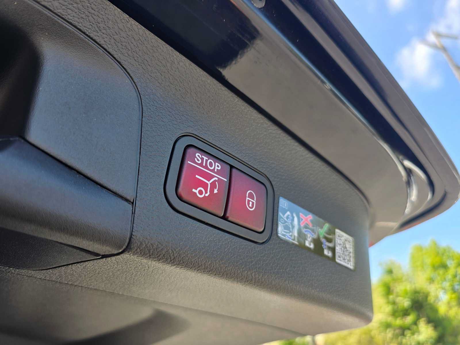 New 2026 Mercedes-Benz GLS 450 4MATIC image 16
